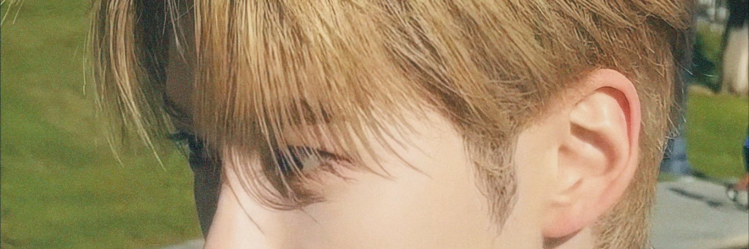 woniblue's profile banner image