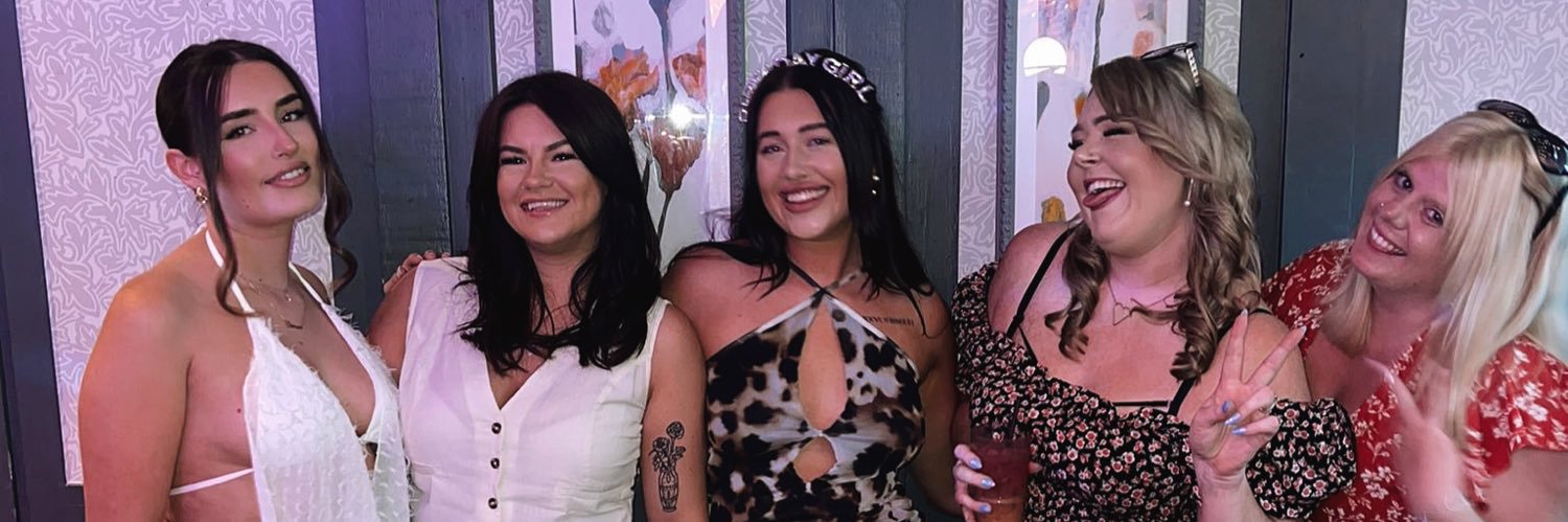 megnewman__'s profile banner image
