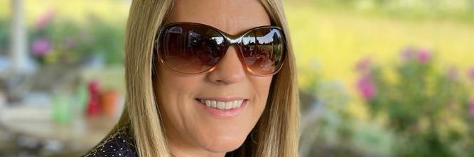 MelDaubney's profile banner image