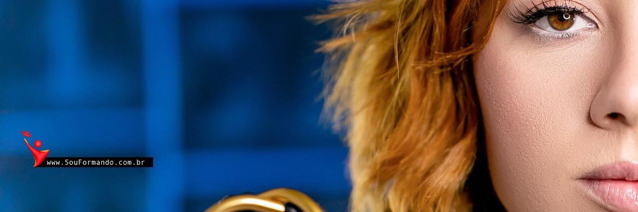 julialuzzani's profile banner image