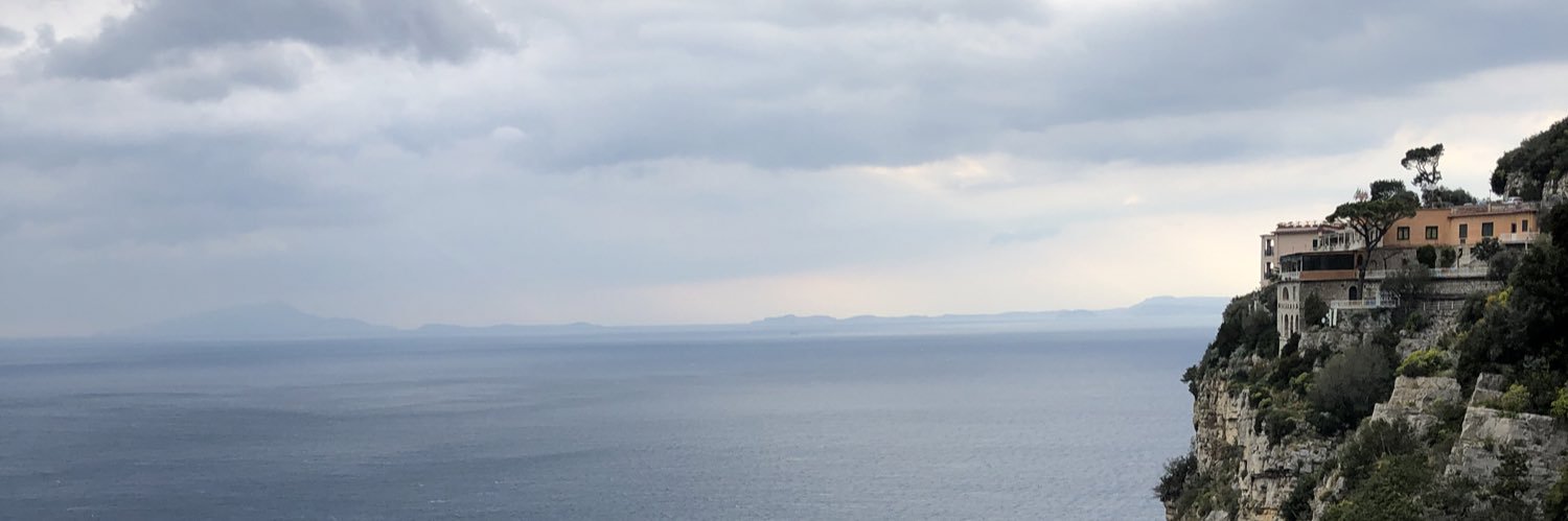 ariellebobek's profile banner image