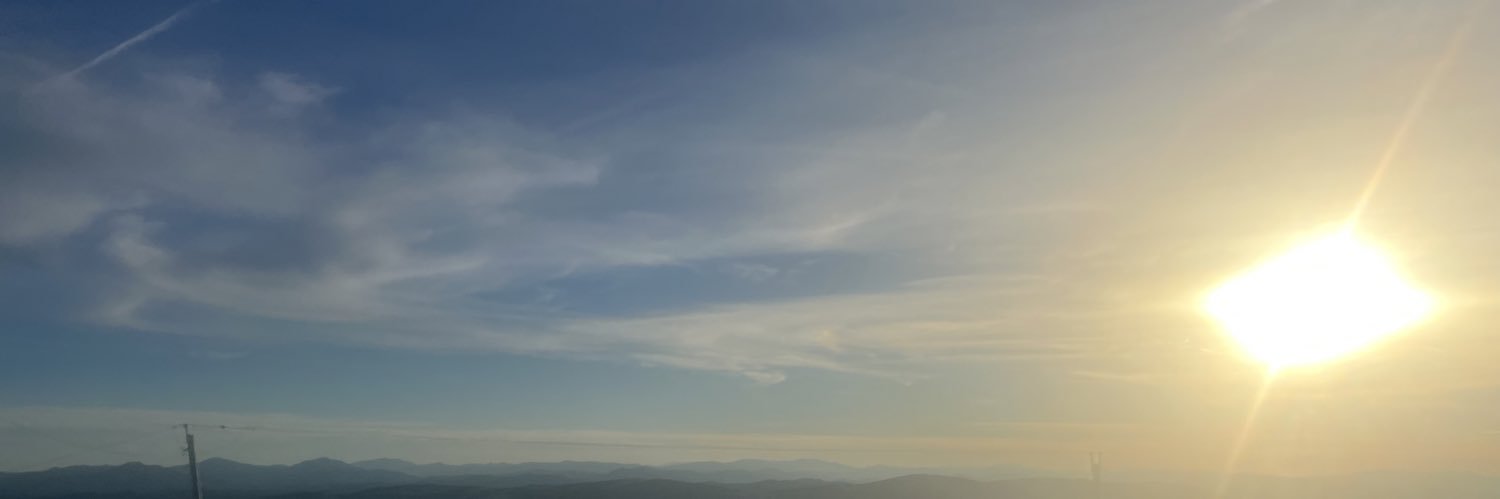 kinley_meade's profile banner image