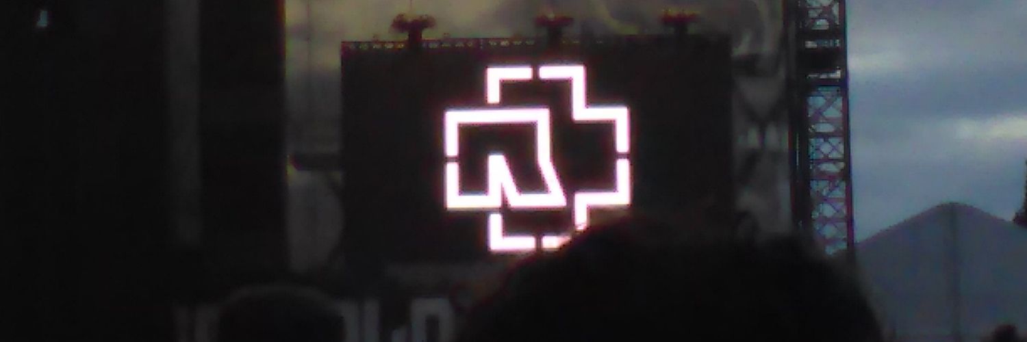 lyaurdargo's profile banner image