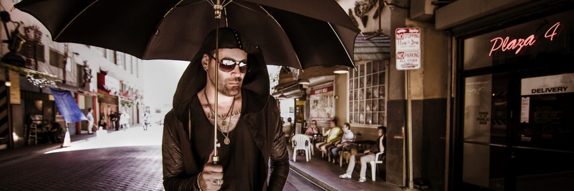 R Y A N  S H U C K banner