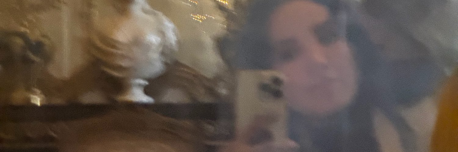 Montseresendizz's profile banner image