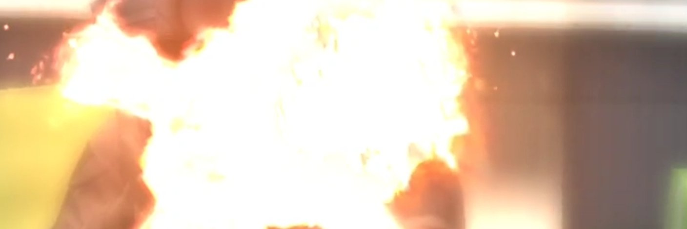 /\/\ i t o banner