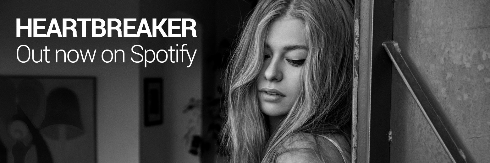 ZOË banner