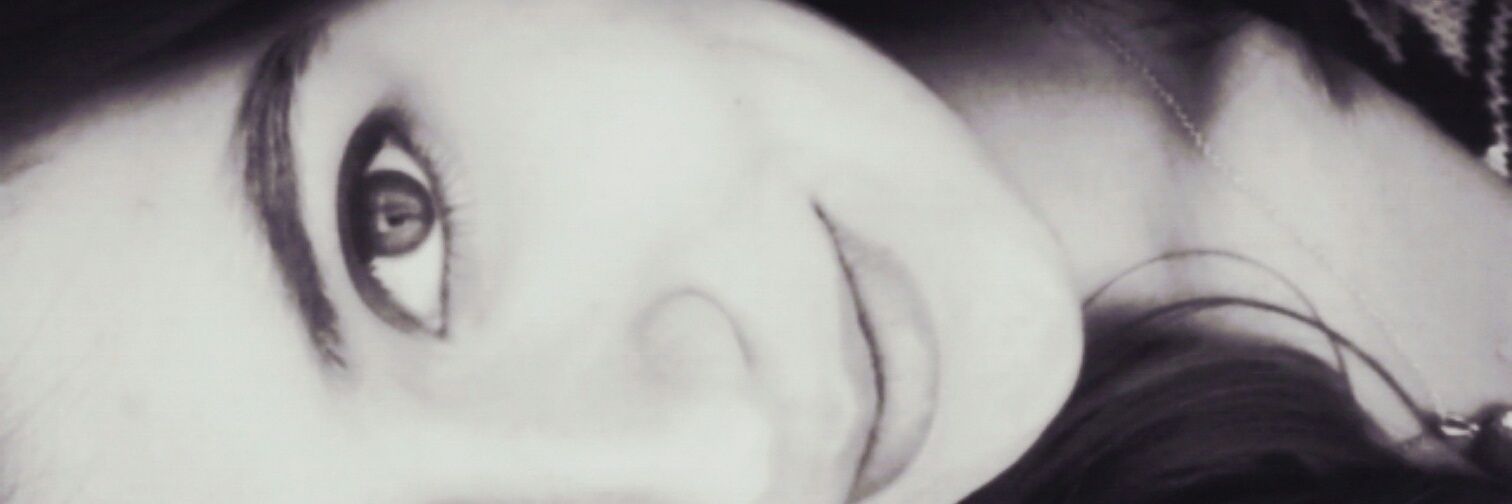 9437Ana's profile banner image