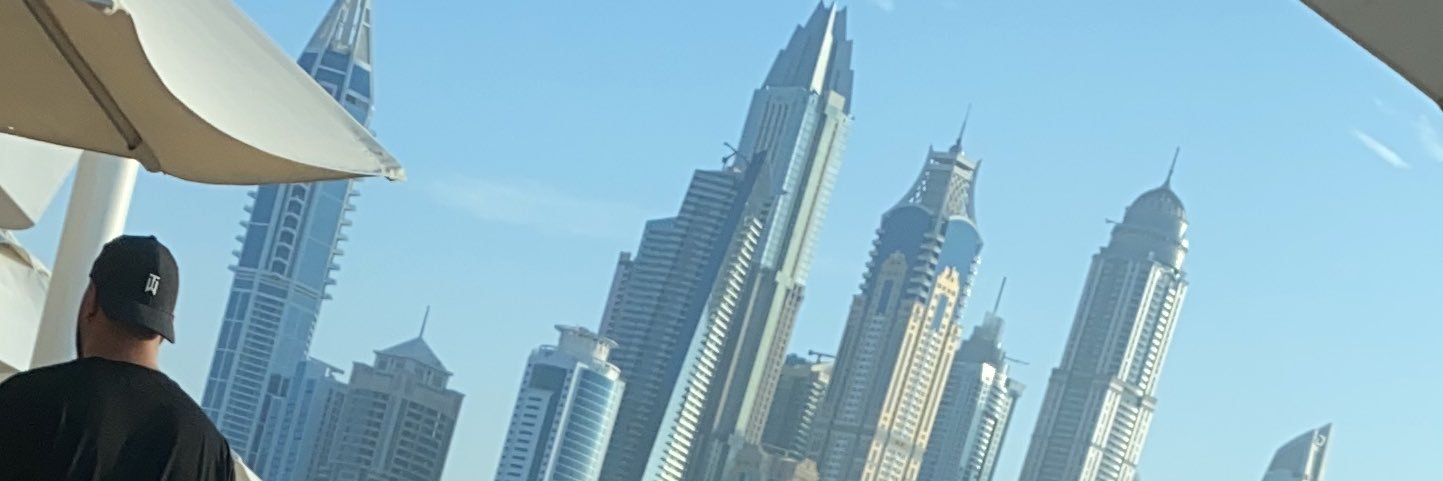 tashange's profile banner image