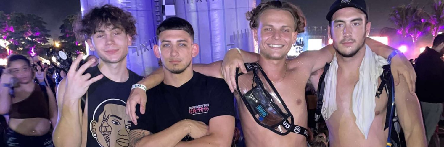 johnnyporet's profile banner image