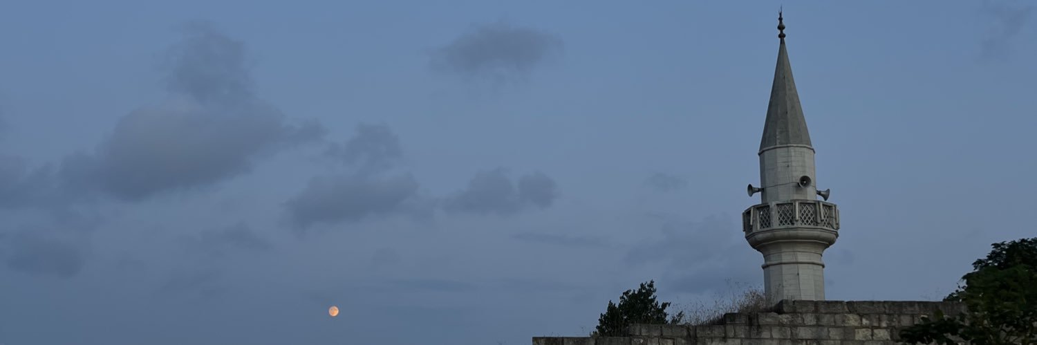 emrebbr_'s profile banner image
