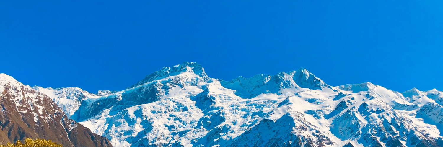 utarirayy's profile banner image