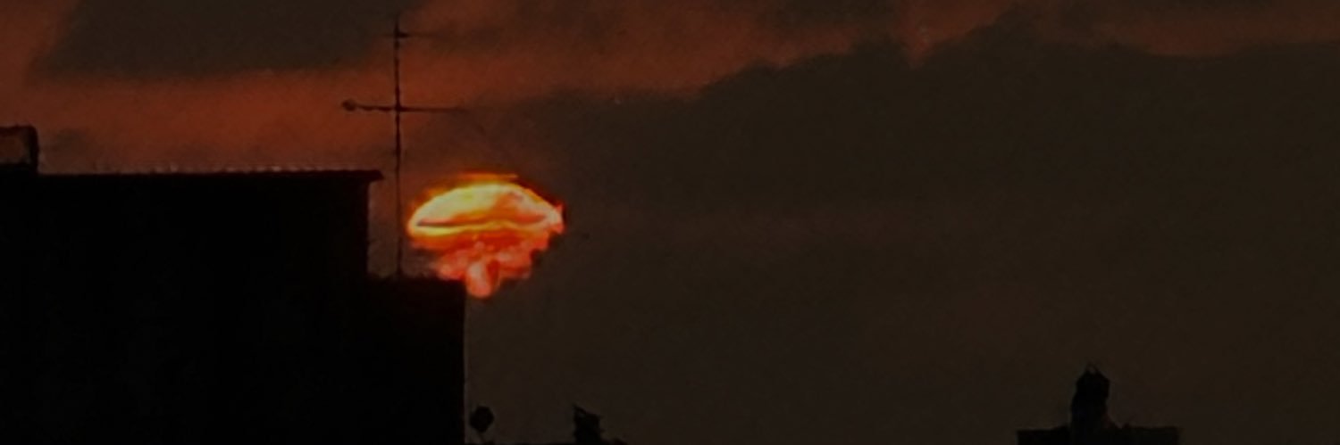 may_huaman's profile banner image