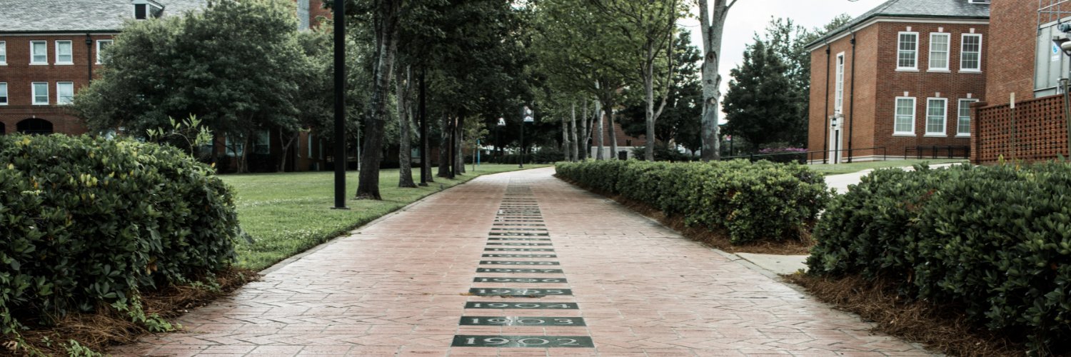 c_laposte's profile banner image