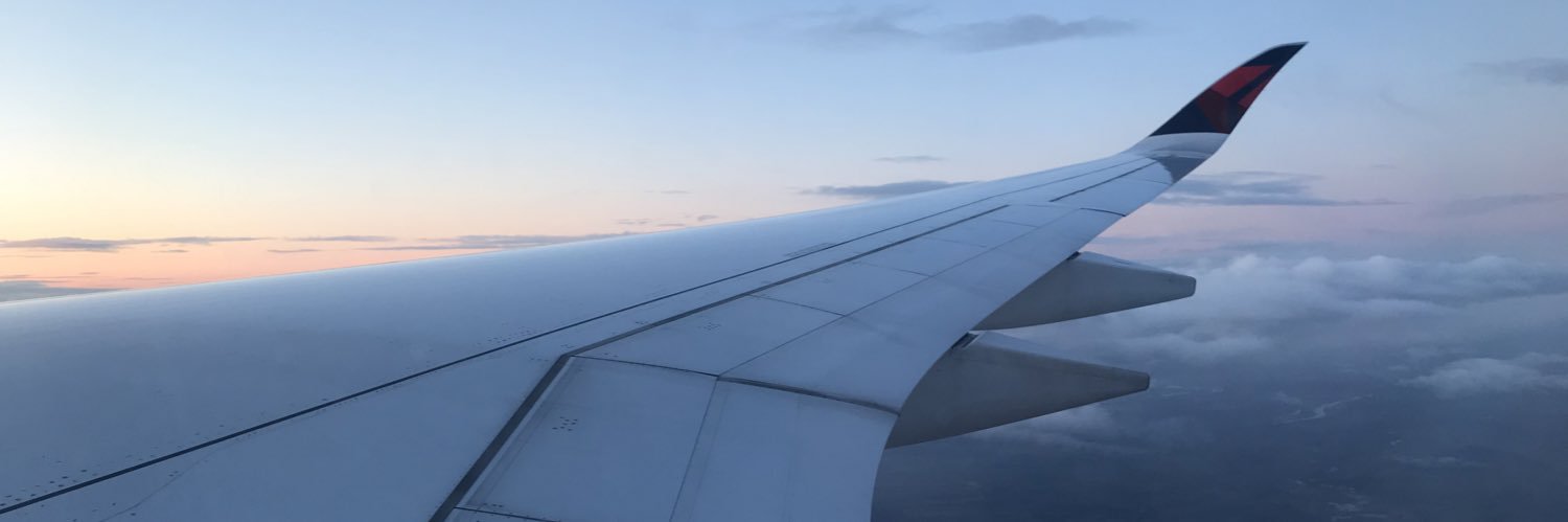 itsraegan's profile banner image