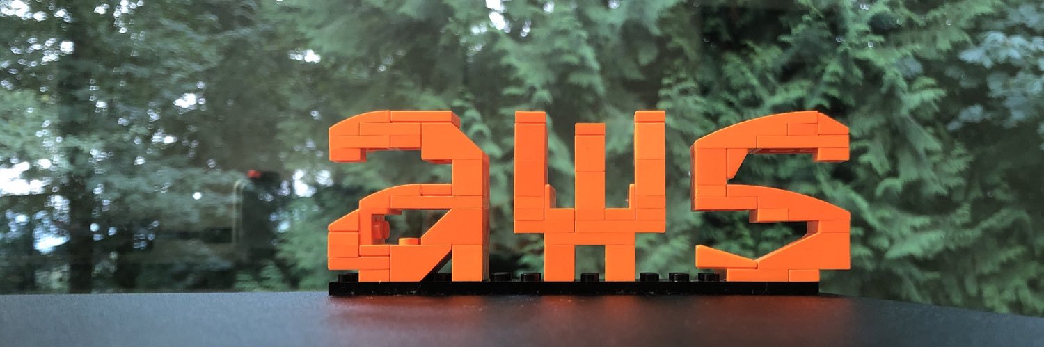 xhroot's profile banner image