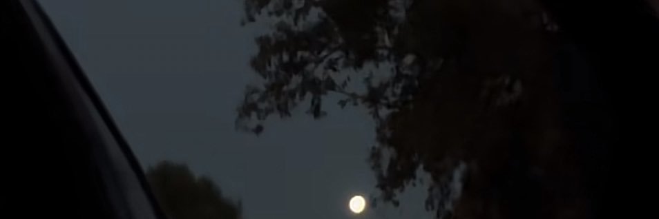 qll_r2's profile banner image
