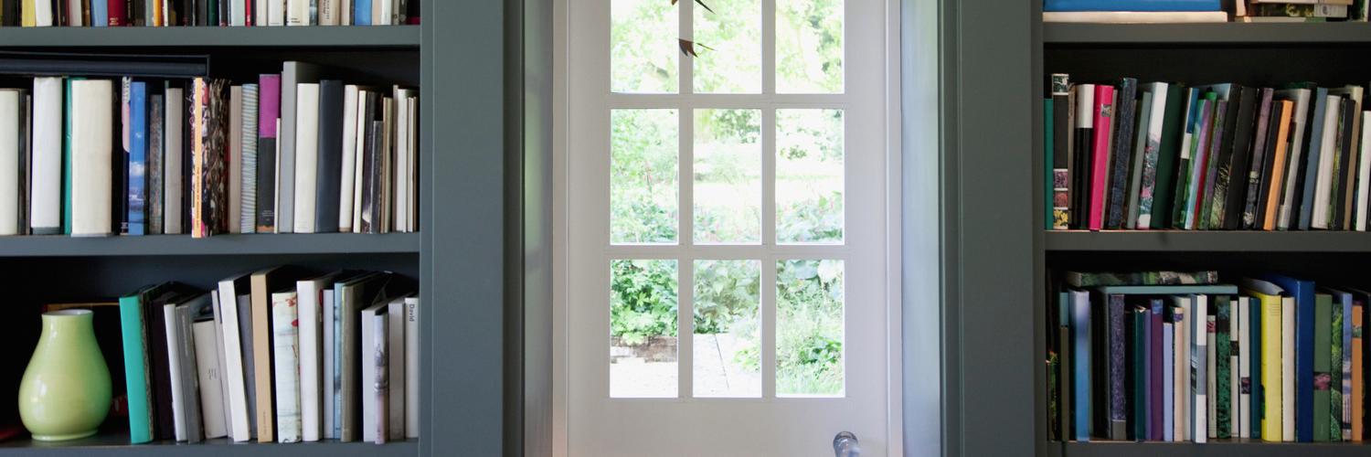 Ashley Bischoff banner