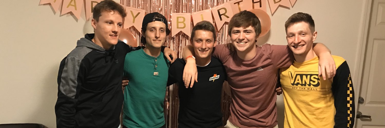 B_WEEZZYY's profile banner image