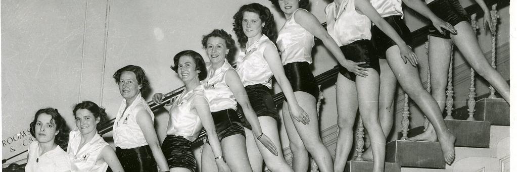 SkinnedKneeGirl's profile banner image