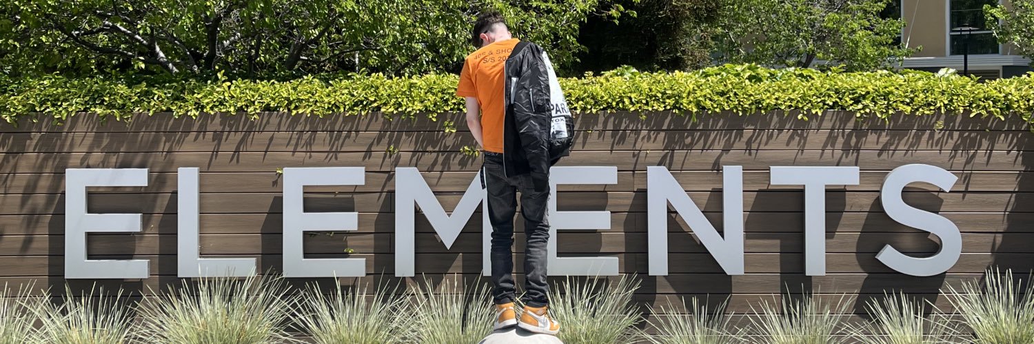 Ele📸ents banner