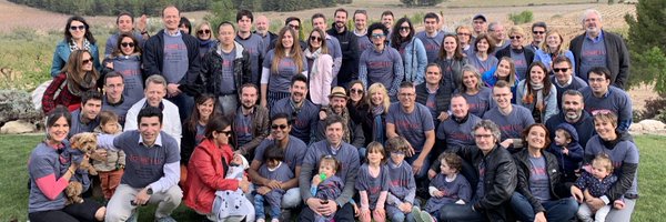 Lo_um Profile Banner