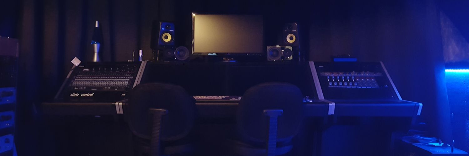 PhilosoBeeHive's profile banner image