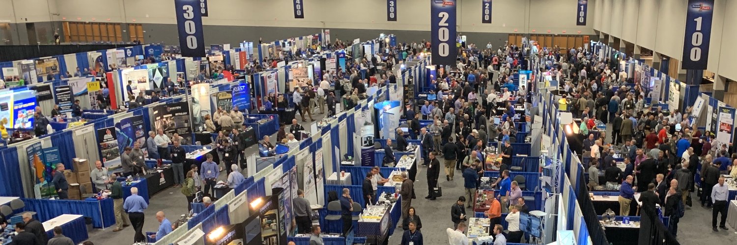 Design-2-Part Shows banner