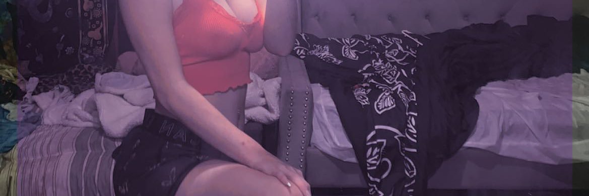 Rose2prtty's profile banner image