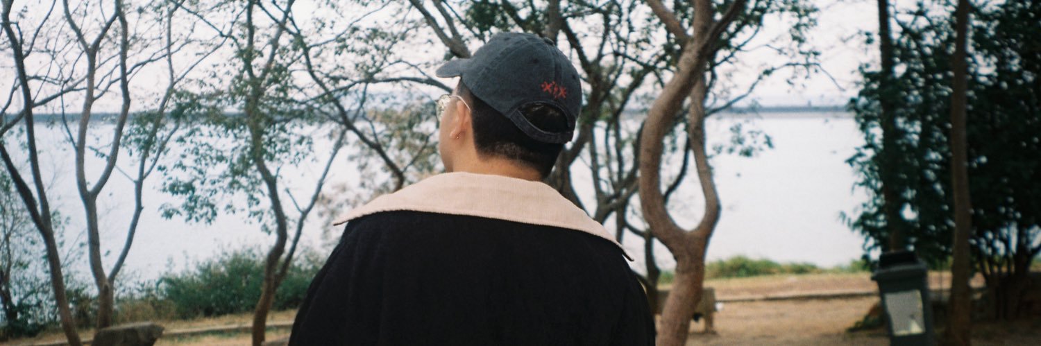dumboneuf's profile banner image
