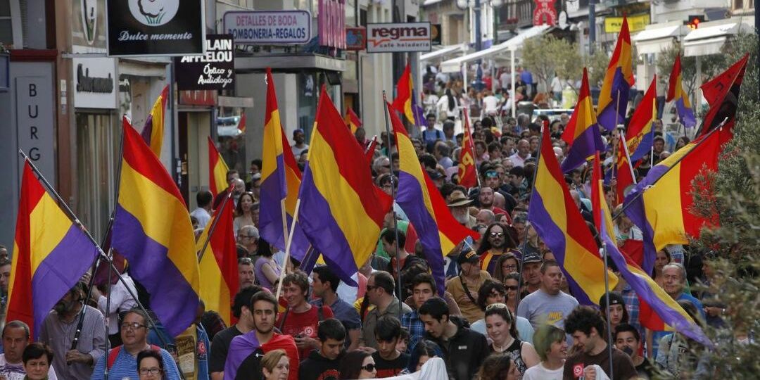 Roberto Pérez 🔻 banner