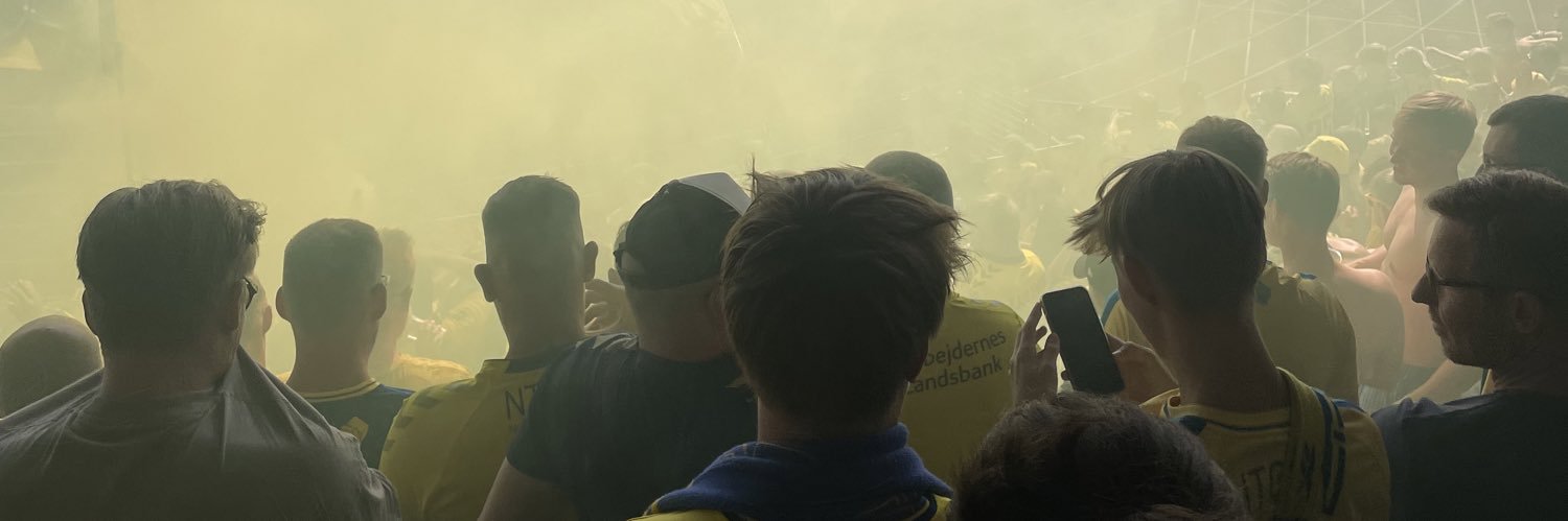yeezuslind's profile banner image