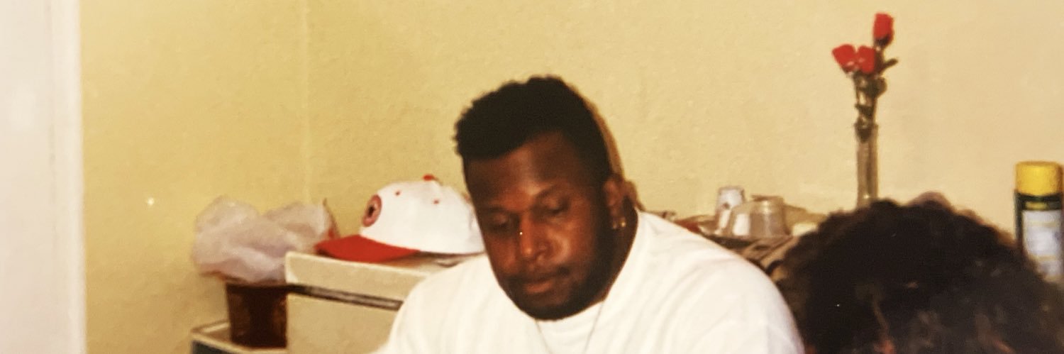 DBucketzz's profile banner image