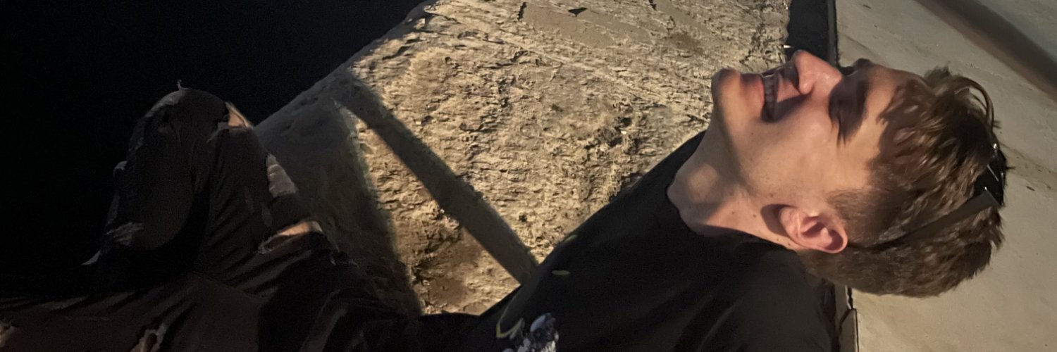 vistorSuS 👽 banner