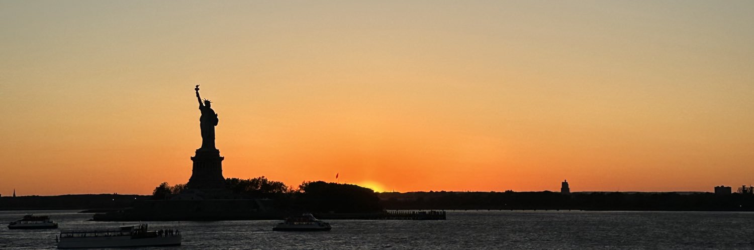caroftes's profile banner image
