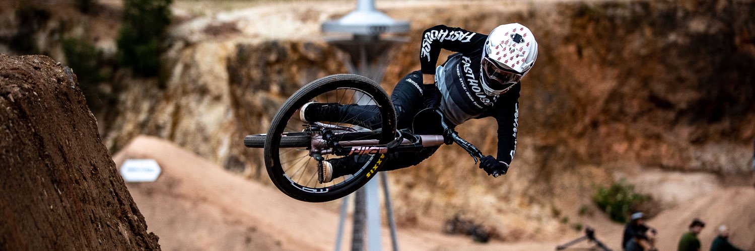 Caroline Buchanan banner