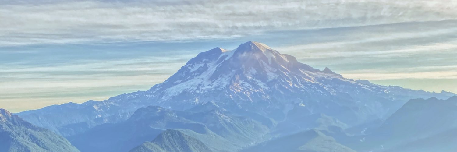 Closgee's profile banner image