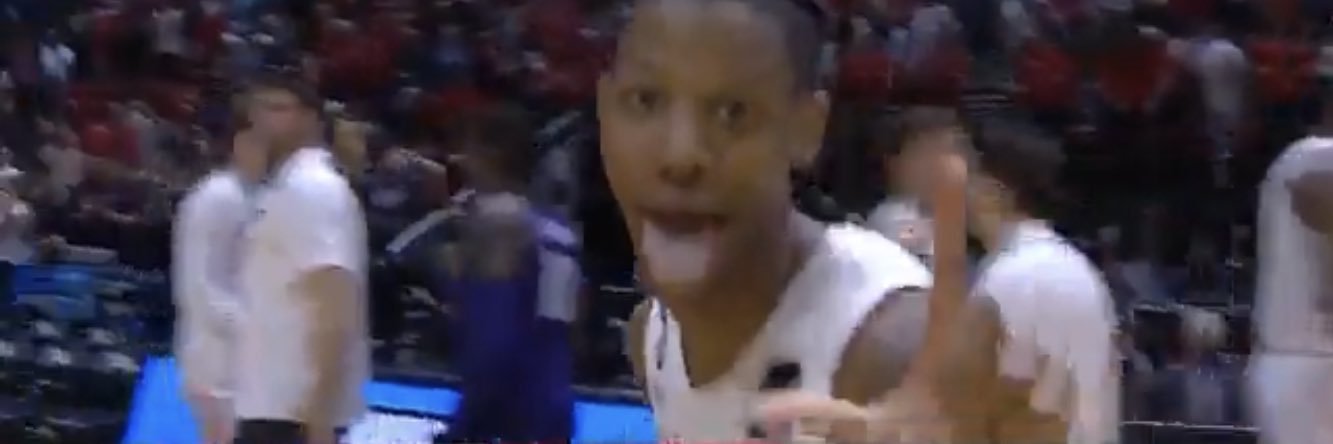 Alejandro Alvarez banner