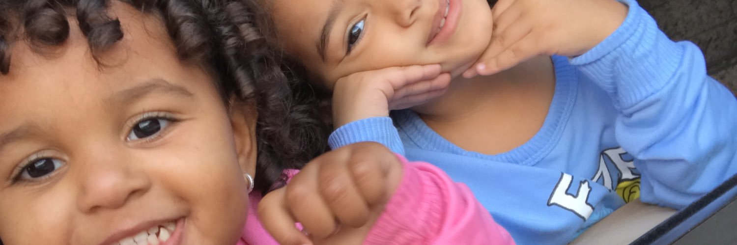 lorraynekarini_'s profile banner image