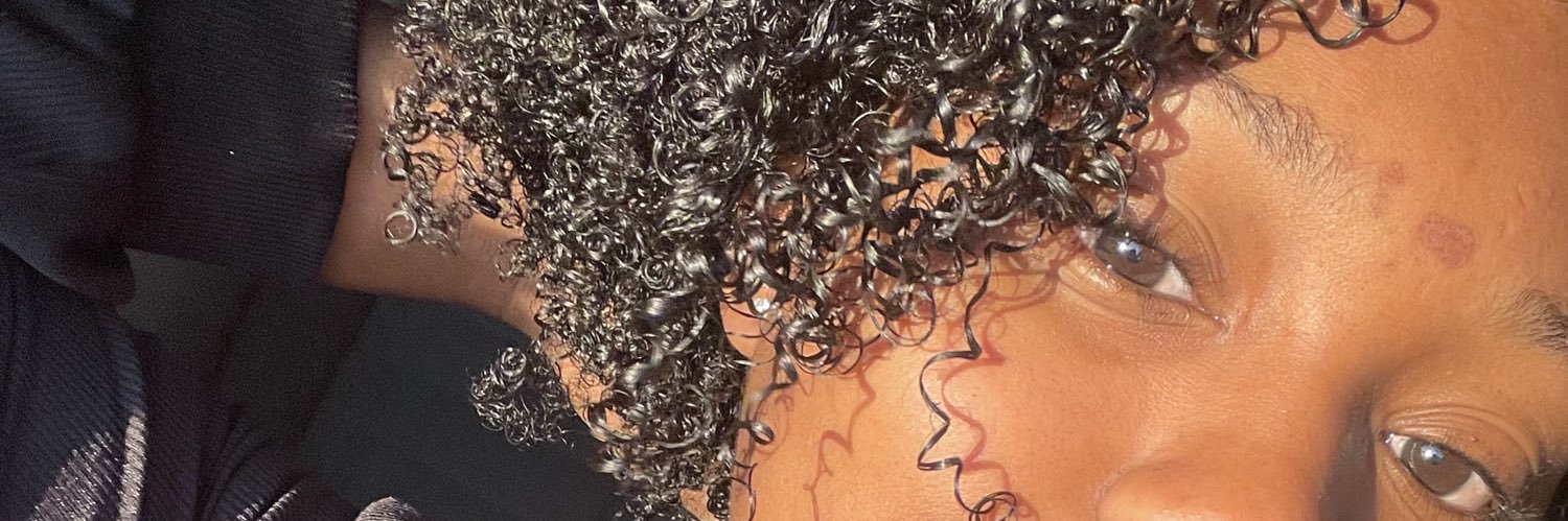erickamariagc's profile banner image
