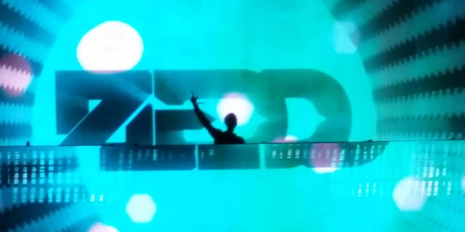 hellovivee's profile banner image