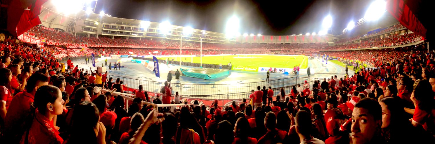 cheni_la's profile banner image
