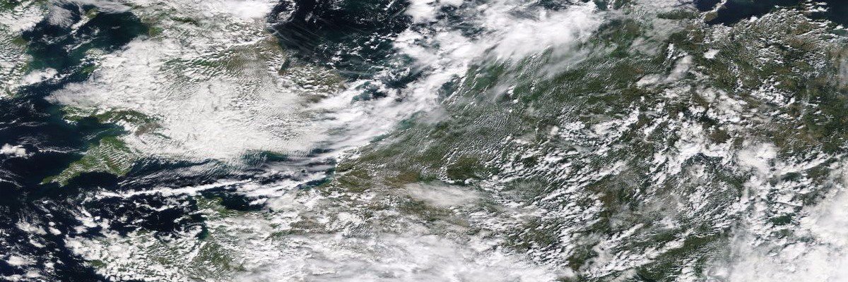 Ben Jones　城雲図・勉 banner