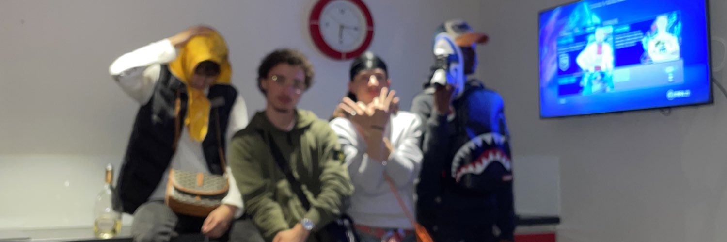 elioslio's profile banner image