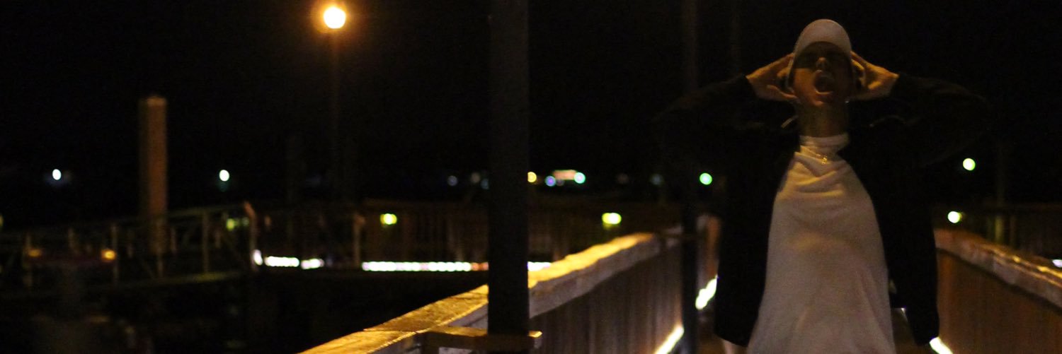 Iflo1121's profile banner image