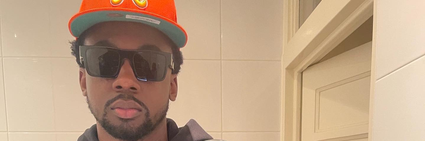 1Charlesfoo's profile banner image