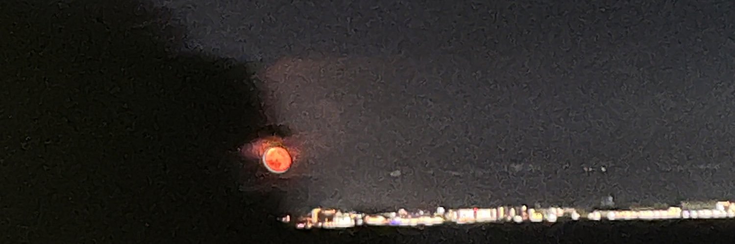 helenmanc's profile banner image