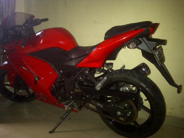 Kevin LeonardCosnert banner