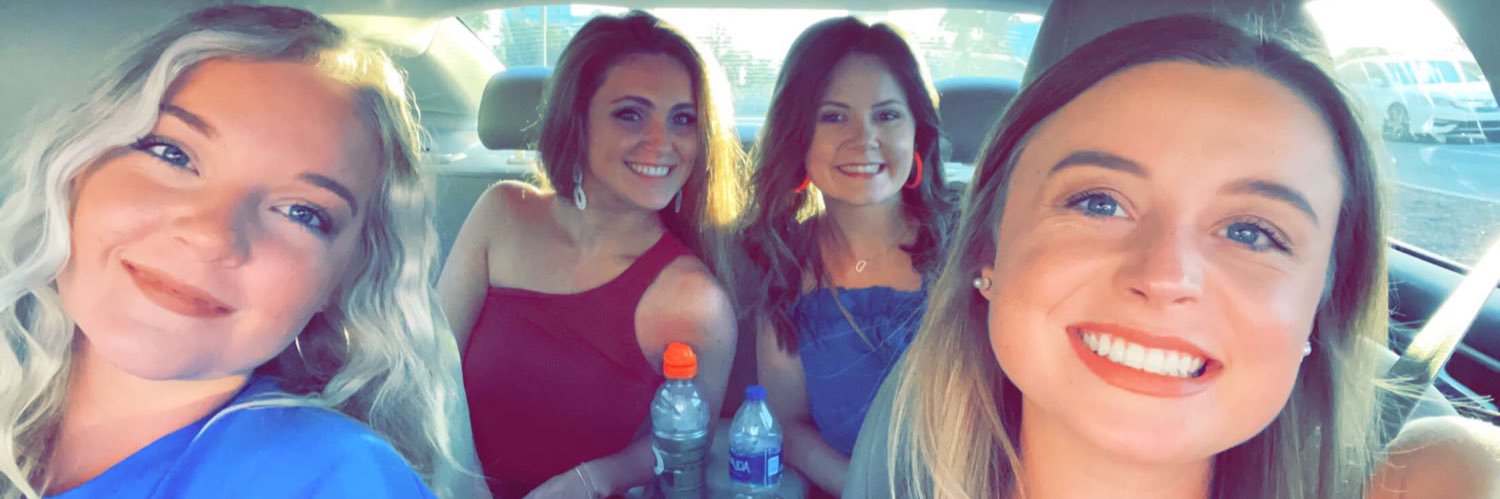 danielle_pettus's profile banner image