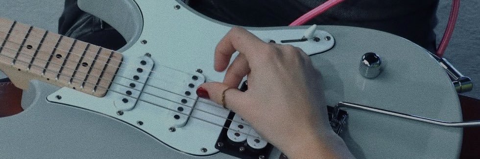 luzfre_'s profile banner image